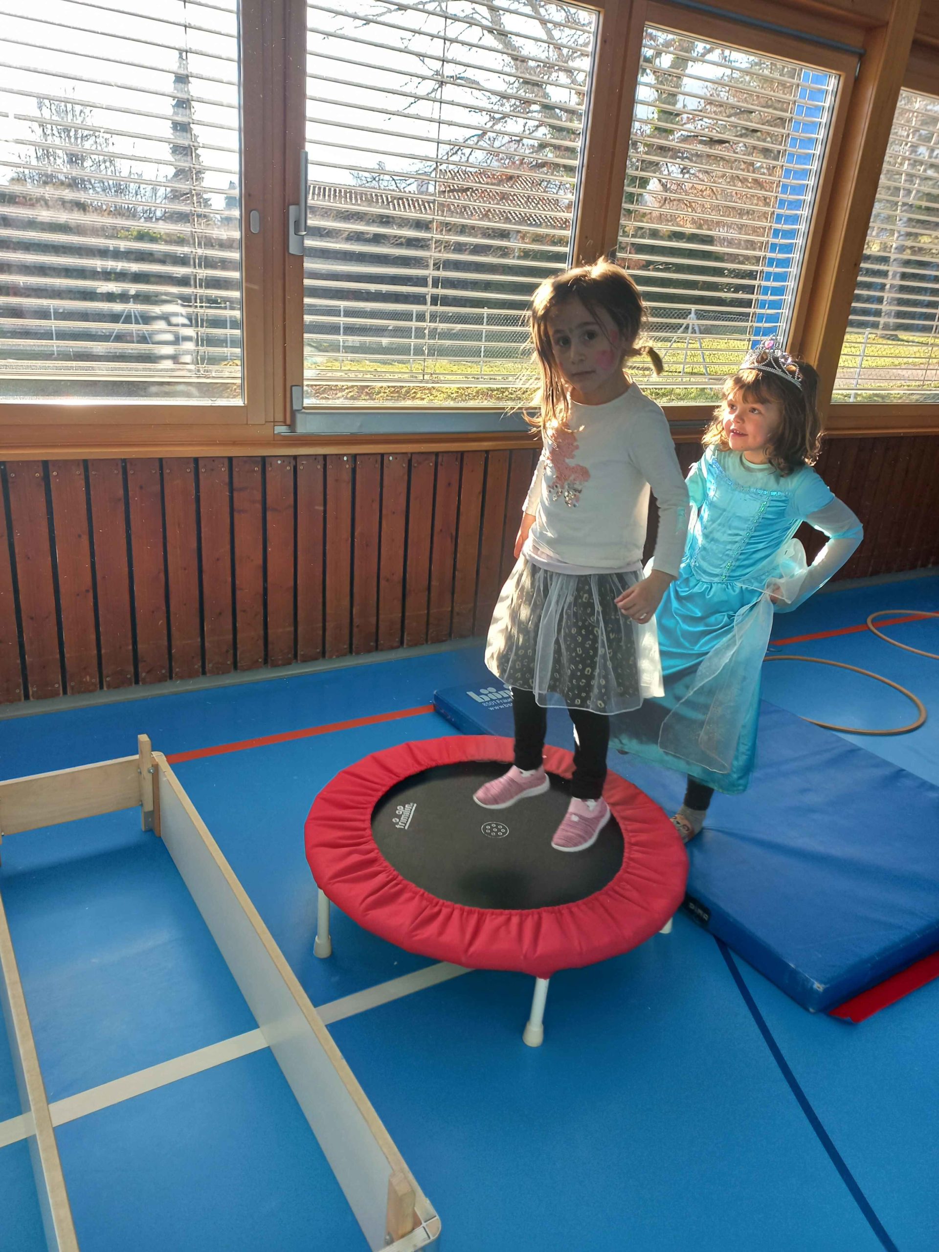 Saut au trampoline